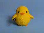 مجسم "الكتكوت المشاغب" (The Stabby Chick) – لطافة مع لمسة خطورة